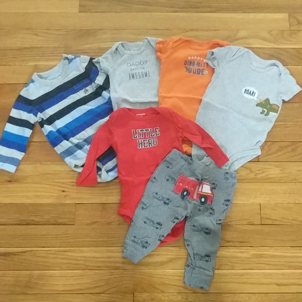 **3 for $10** Bundle 6 month onesies and outfit